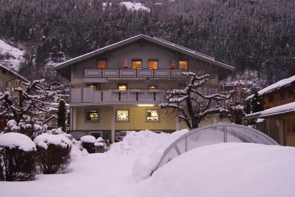 Haus Monika Apartamento Oetz Exterior foto